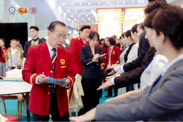 1_1_2024中国餐饮服务技能大赛，阿五荣获“银奖”1496